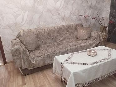 klassik divanlar: Klassik üslubda yumşaq mebel dəsti Tərkibi: - 3 nəfərlik divan - 2 — 1