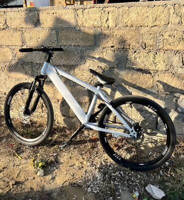 qalin tekerli velosiped: Salam 24 olcudur maraqlanan vp yazsın qiymetde endirim olacaq herşeyi — 4