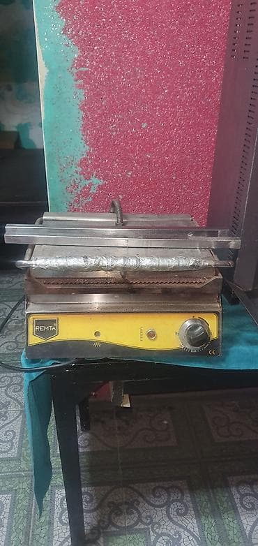 tost makinası: Dönər aparı və toster toster işləkdir dönər aparatının toka taxılan — 3