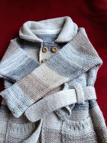 uşaq xəz jiletləri: Uşaq üçün trikotaj kardiqan/jilet - Rəng: bej-boz tonlarda zolaqlı - — 1