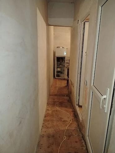 kiraye ev 20 ci sahe: Samux rayon mərkəzində Köhnə xəstəxananın arxasında 2 mərtəbəli bina — 1