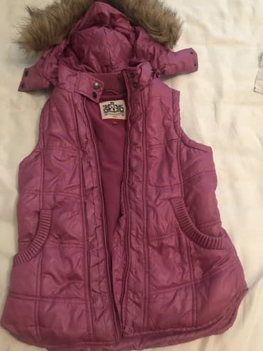 женские джинсовые жилетки: Жилеты, безрукавки — 1