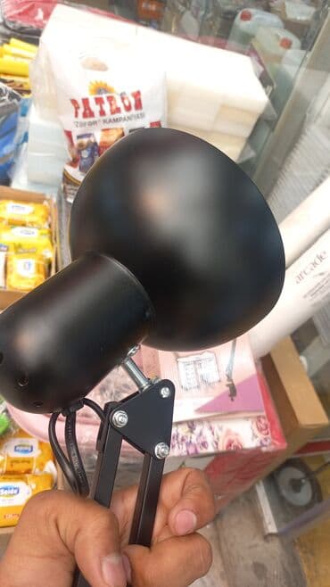 masaustu işıq: Armatur materialı:	 Metal Plafonun rəngi:	 Qara Armaturun rəngi:	 Qara — 3