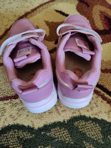 krasofkalar qiz ucun: Krossovka, Qız üçün, 21 — 2