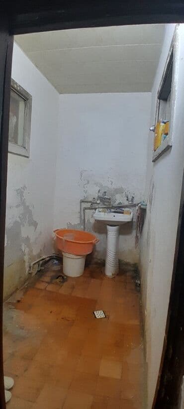 ucuz mənzillər: 3 otaqlı mənzil – geniş və işıqlı - Plan: ayrı-ayrı otaqlar, uzun — 8