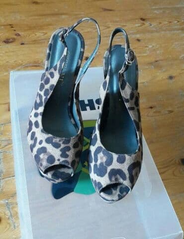 женские пляжные шлепанцы: Размер: 37, Б/у — 3