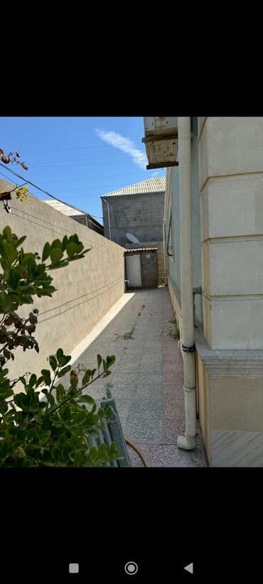 Mənzillər: 4 otaqlı, 400 kv. m, Yeni təmirli — 5