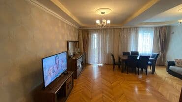 4 mikrorayonda satilan menziller: Bakı, 4 otaqlı, Köhnə tikili, 110 kv. m — 1