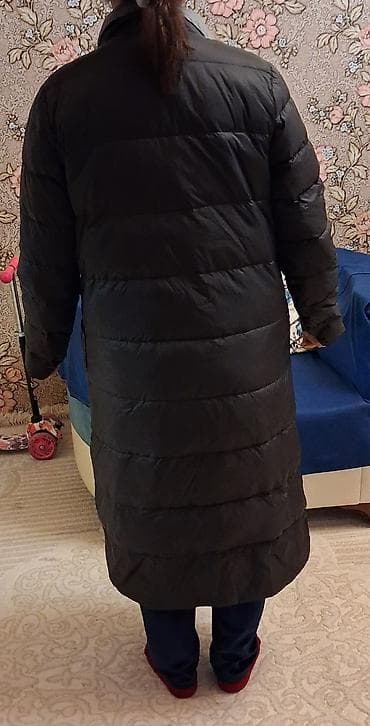 qara palto: Qadın uzun şişme palto - Rəng: qara - Model: dizdən aşağı uzunluqda — 1