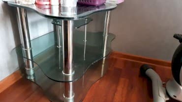 Stol altı.Yeni kimidir heç bir cızığı yoxdur