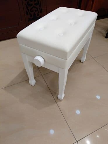 loro piana baku: Oturacaq - Piano və Royal üçün hündürlüyü tənzimlənən oturacaq. Yüksək — 1