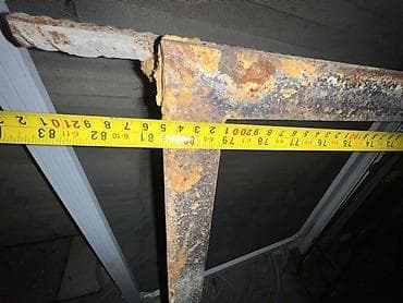 seyfi qapi: Metall giriş qapısı 
Islenmisdir Normal Qapidir 
En 90 
Hun 2.05 — 6
