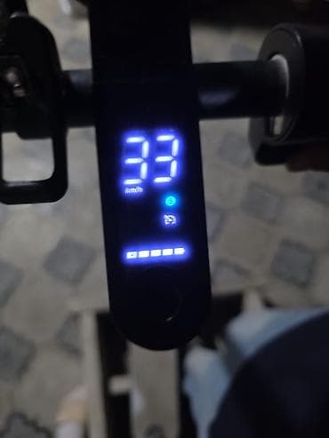 electro: Elektrik skuter - Qatlana bilən yüngül konstruksiya, alüminium gövdə — 5