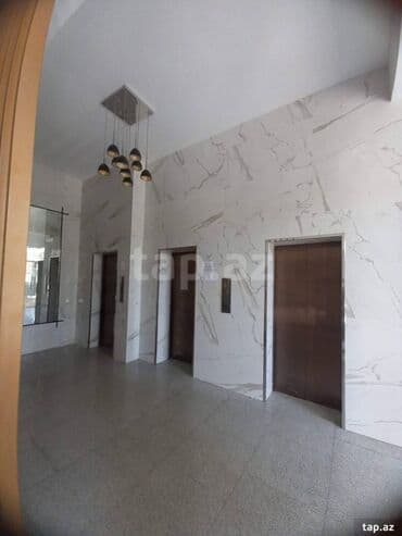 bina az musfiq qesebesi kohne tikili: İnşaatçılarda 20 mərtəbəli binanın 14 cü mərtəbəsində yerləşən,ümumi — 14