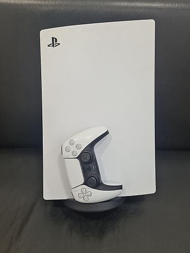 mikro qulaqcıq: PlayStation 5 + DualSense idarəetmə pultu - Rəng: ağ-qara - Konsolun — 3