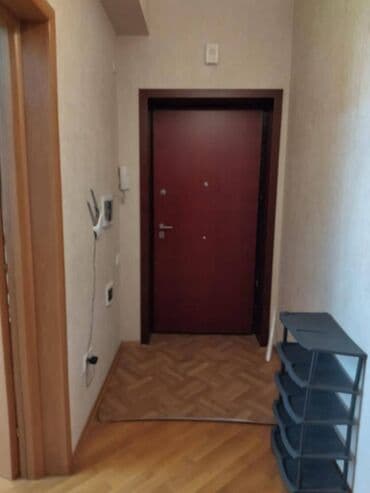 2 otaqlı mənzil vasitəçisiz: Azadliq metrosuna yaxın 11 mertebeli binanın 9-cu mərtəbəsində — 8