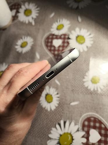 intel core i3: Samsung Galaxy S23, 256 GB, rəng - Bənövşəyi, İki sim kartlı — 1