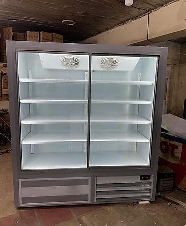 Mağaza vitrin soyuducusu – ikigirişli, şüşə önlü, geniş həcmli model