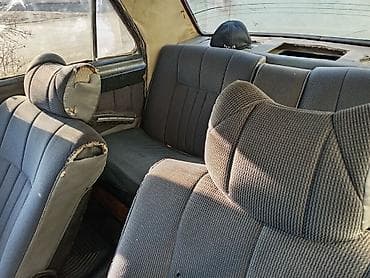 QAZ: QAZ 31029 Volga: 2.4 l | Sedan — 1