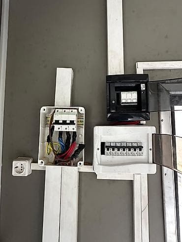 konteynerlərin satışı: HAZIR BİZNES SATILIR (Food Court)! Yeni, istifadə olunmayıb. Yüksək — 9