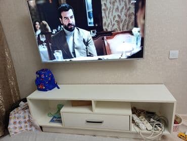ikea azərbaycan: İşlənmiş, Düz TV altlığı, Polkasız, Laminat, Azərbaycan — 2
