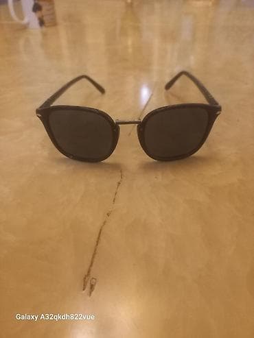 prada eynək: Gün eynəyi, Persol — 1