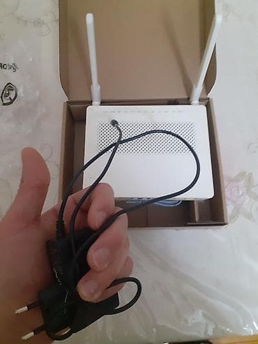 Комплектующие для ПК и ноутбуков: İki antenli Wi‑Fi router/modem Xüsusiyyətlər: - 2 ədəd güclü xarici — 1