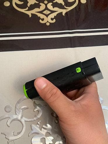 lenyes power bank: Powerbank — 2