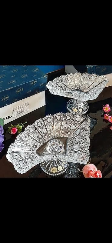 ag qapilar: Tom 25 sm konfet qabilar
1 ededi 140 azn — 1