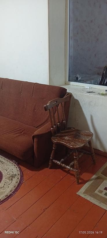 Kirayə 1 nəfər xanım otaq yoldaşı axtarılır. - Aylıq: 150 AZN - Yaş — 6