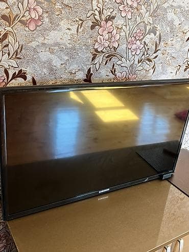 Телевизор Samsung LED экран 82" — 4
