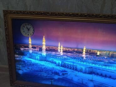 Sikkələr: Saat cercive 2 cur isiq yanir azan sesi var tezedir hec islenmeyib — 2