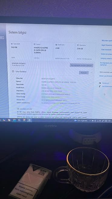 kompute: Oyun və gündəlik istifadə üçün stolüstü kompüter seti Komponentlər: - — 3