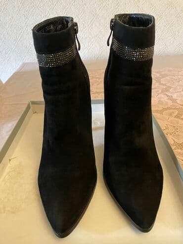 qiz ucun botlar: Ölçü: 38, rəng - Qara, Yeni — 1