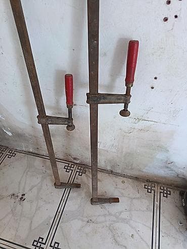 Ремонт и строительство: Ağır işlər üçün iki ədəd iri ölçülü sıxac (bar clamp). - Material — 2