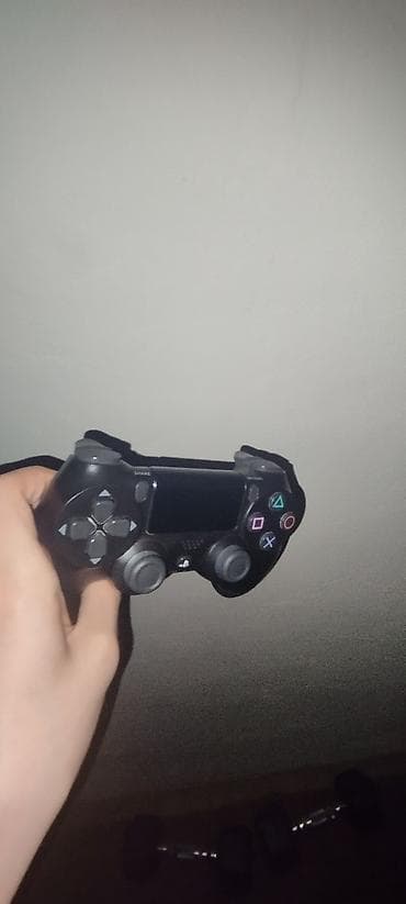 joy con: Sony PlayStation 4 üçün Dualshock 4 pultu (controller). ✅ Vəziyyəti — 4