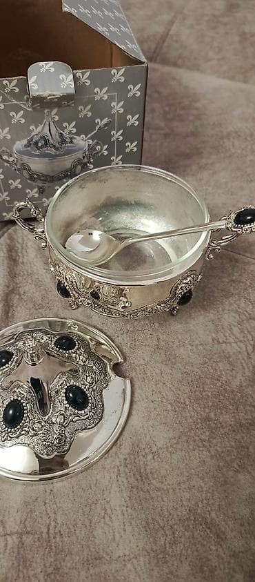 çan: Gümüş tonlarında dekorativ qapaqlı qab və qaşıq dəsti - Klassik — 2