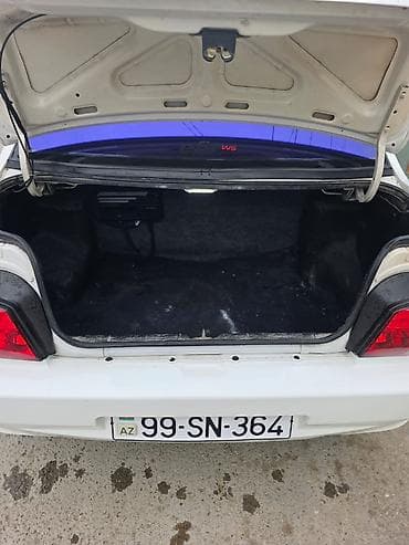 Avtomobil üçün baqaj hissəsi və ehtiyat təkər komplekti - Tam ölçülü — 2