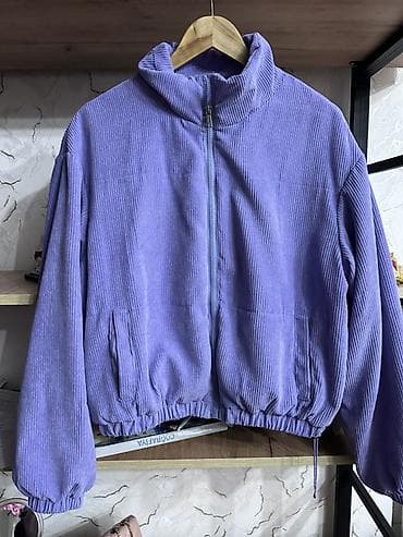 Bənövşəyi rəngdə, zamşa görünümlü xırda zolaqlı parçadan