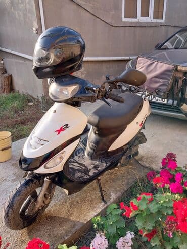 купить мопед в кредит: Moon - RED, 50 см3, 2024 год, 20000 км — 2