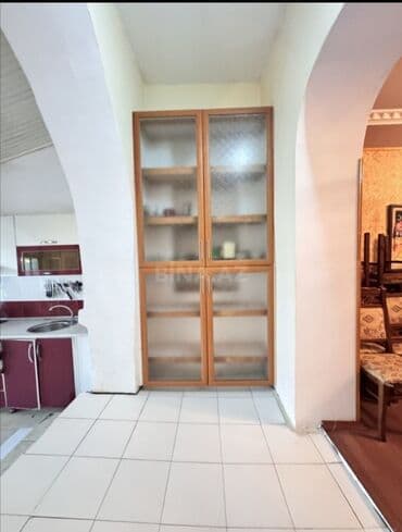 qəbələdə evlərin qiyməti: Şimali Qres qəsəbəsində 2 mərtəbəli binanın 1 mərtəbəsində 2 otaqlı 3 — 15