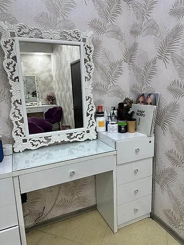 kinder qiymet: Salon mebelləri hamsı birlikdə satilir cox az işlənib bağlanır deyə — 6