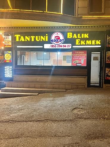 kafe stolari: Obyektin bütün avadanlıqları işlek veziyetdedir mektebin yanı ve esas — 1