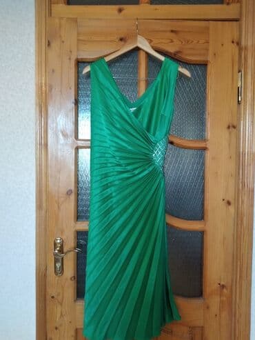 свадебные платья баку: Geyimler hamisi birlikte ve ya tek tek satilir. Maraqlananlar mesja — 10