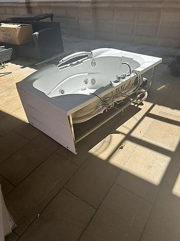 jakuzi hamam: Hidromassajlı vanna (jacuzzi) – kompakt model - Material: akril vanna — 1