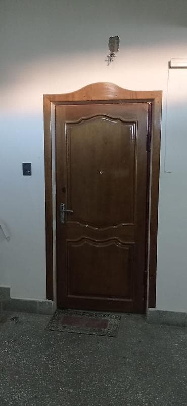 Məhsul: Taxta giriş qapısı - Material: Tam ağac (taxta) – klassik — 1