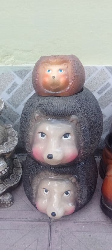 vadalaska türkçe ne demek: KERAMIK GÜL QABLAR və DEKOR hamisi maya qiyməə 12 manatdan 55 manata — 6