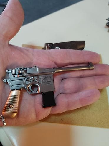Mauser C96 tərzində mini model açarlıq və ya kolleksiya suveni̇ri -