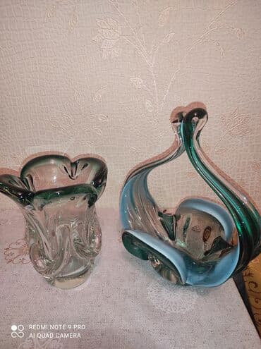 Meduza Guldan 30 manat. Sovetin vaxtından.
Медуза Ваза 30
 манат