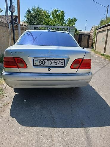 Mercedes-Benz 230: 2.8 l | 1996 il Hetçbek lalafo.az -da Mercedes-Benz 230: 2.8 l | 1996 il Hetçbek